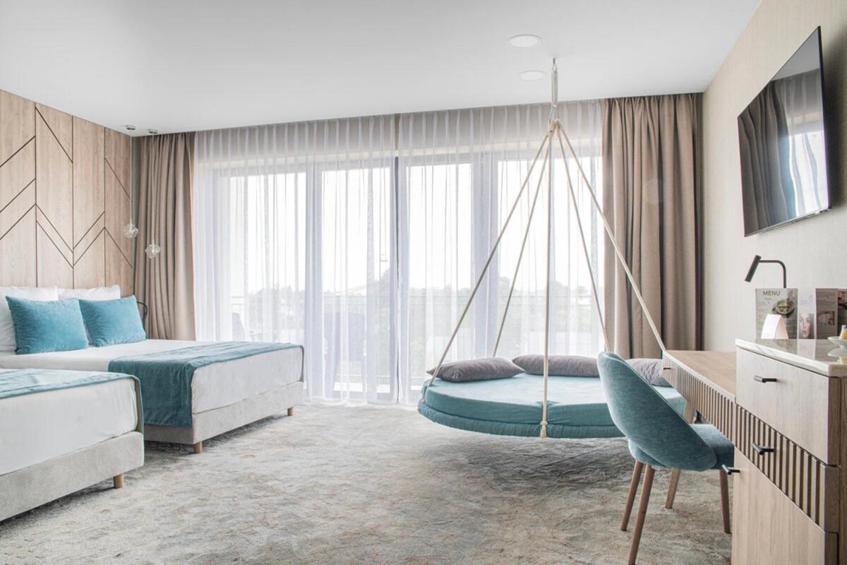 Astor 3*