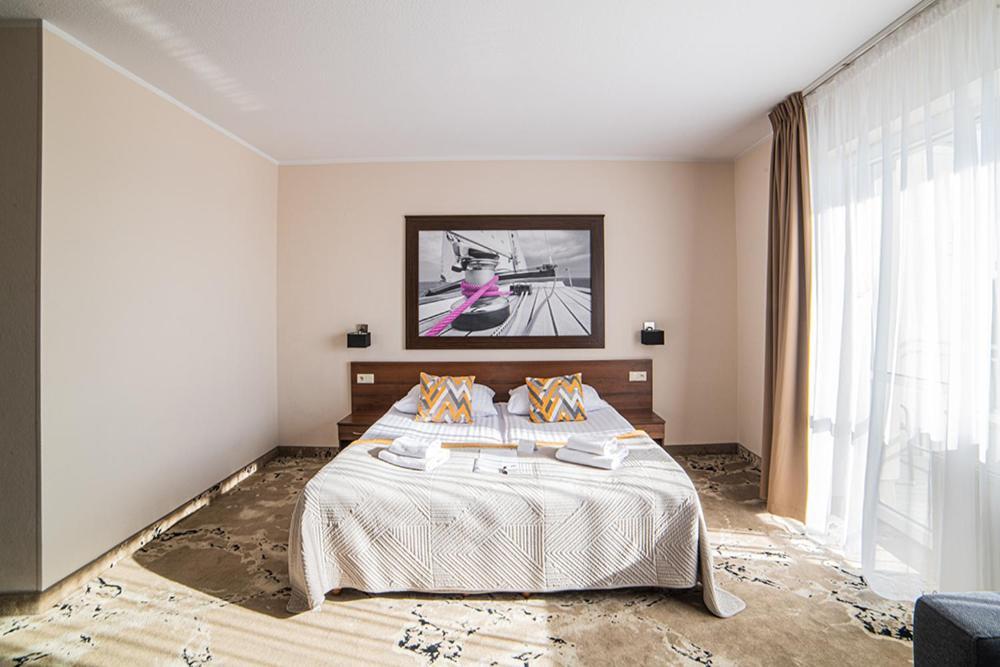 Astor Hotel 3*
